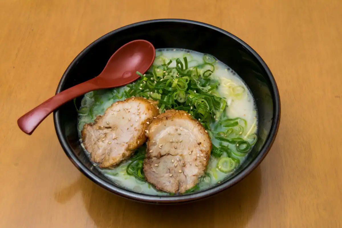 ラーメン 薩摩ラーメン四天王｜和歌山市園部のラーメン屋
