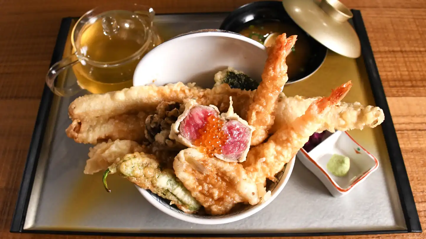 2025-4-14-6-54-bgImage.