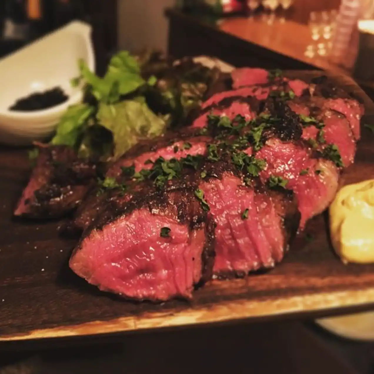 牛ハラミステーキ シャリアピンソース