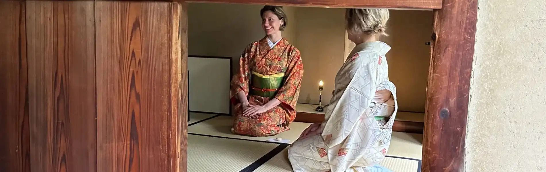 Kimono & Tea Ceremony Special Tea Room Rakuju